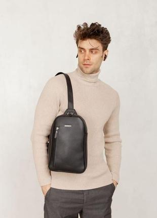 Сумка- рюкзак через плечо, слинг кожаный черный chest bag