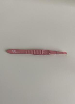 Пинцет для бровей basic beauty