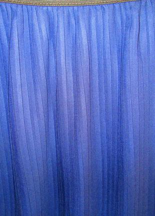 Стильная актуальная синяя гофрированная юбка atmosphere размер 103 фото