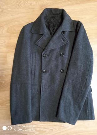 Мужское короткое пальто benetton