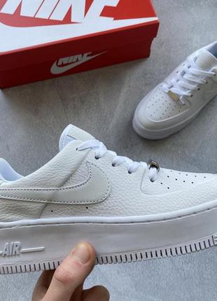 Женские кроссовки nike air force 1 white 37-38-404 фото