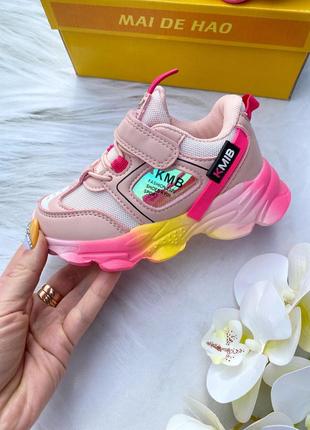 Кросівки на дівчинку новинка 2021