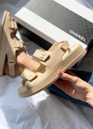 Босоножки женские шанель chanel dad sandals beige — цена 3390 грн