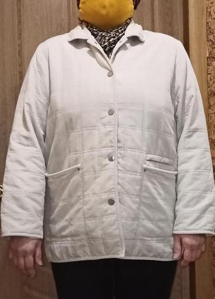 Легкая стеганая курточка,52-56разм.4 фото