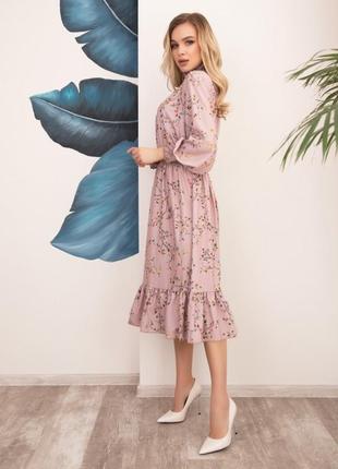 Модне принтована сукня з жаткою