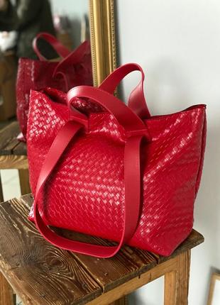 Красная женская сумка шоппер плетённая bottega veneta