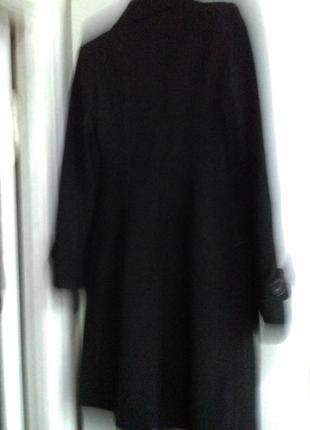 Новое черное брендовое чистошерстяное пальто на красной подкладке2 фото