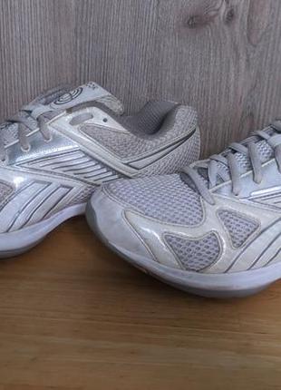 Кроссовки тонизирующие reebok simply tone