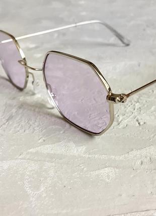 Восьмикутні унісекс окуляри в тонкій оправі з фіолетовими лінзами3 фото