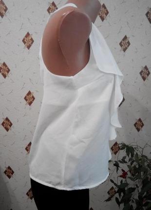 Трендова блузка з воланом і красивою спинкою2 фото