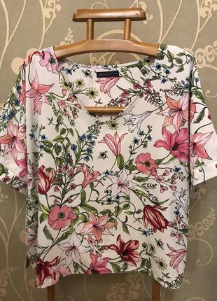 Нереально красивая и стильная брендовая блузка в цветах 19.
