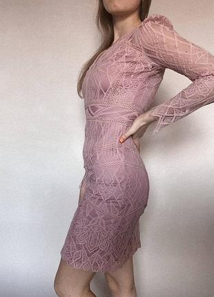 Нежное платье