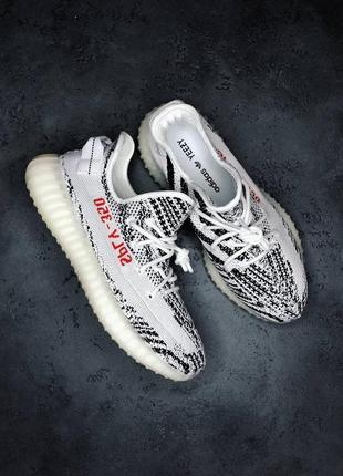 Кроссовки La taille ne vient pas comme on dit sur la page adidas “zebra”5 фото