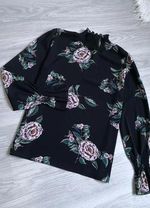 Чёрная блуза в цветы6 фото