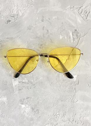Сонцезахисні окуляри лисички з жовтими лінзами2 фото