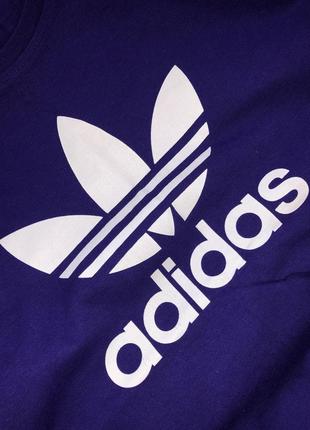 Футболка adidas оригинал принт лого фиолетовая яркая хлопок9 фото