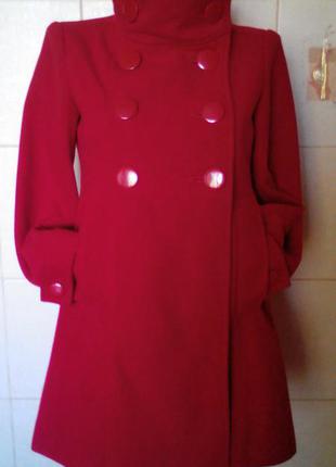 Эффектное,натуральное,кашемировое трапециобразное красное пальтишко begum1 фото