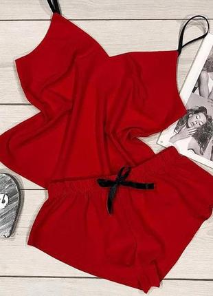 Червона майка і шорти. молодіжна піжама.