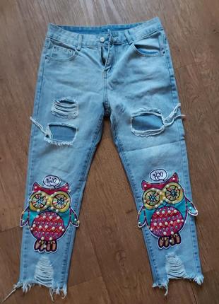 Джинси мом з лырками і аплікацією 27 р