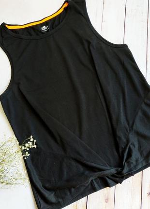 Футболка для фітнесу