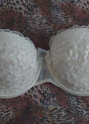Восхитительный нежный гипюровый бюстгальтер lejaby