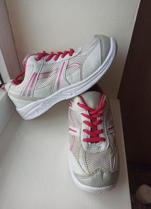 Кросівки f&f р. 33