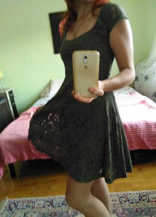 Чарівне плаття bershka для худенької дівчини2 фото