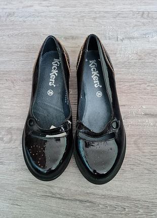 Туфлі шкіряні лакові kickers