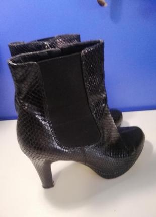 Весенние полусапожки,  натуральная кожа, р. 40, 26 см.