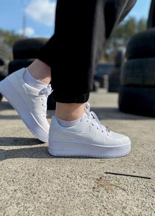 Жіночі кросівки nike air force 1 sage white