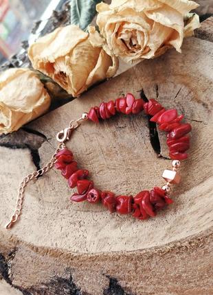 Коралловый браслет 2