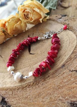 Коралловый браслет 10