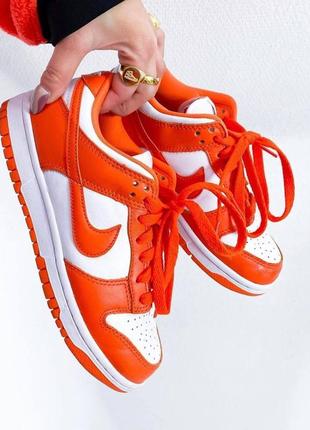 Женские кроссовки nike dunk low orange