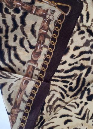 Вінтажний шовковий хустку на шию сафарі італія шов роуль (53 см на 50 см)5 фото