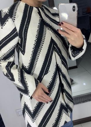 🧥стильное чёрно-белое пальто zara в стиле бохо/пальто с принтом геометрия🧥6 фото