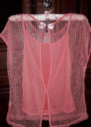 Персиковая блуза, на спинке разрез