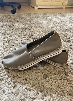 Нові тапочки skechers bobs 37,5р,24см