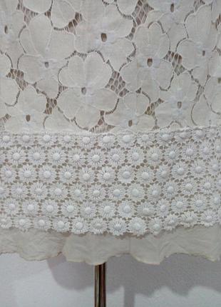 Гарна сукня з різного мережива4 фото