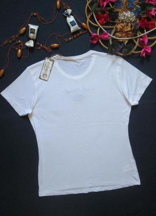 Шикарна біла бавовняна з вишитим написом футболка ecologie by awdis5 фото