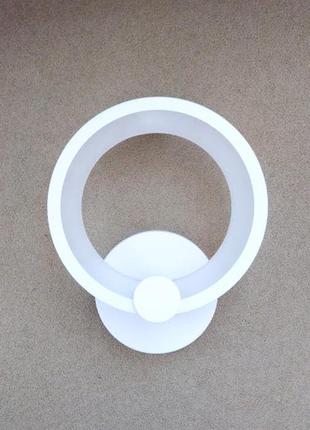 Світлодіодний світильник бра з регулюванням колірної температури