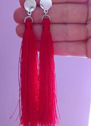 Красиві, червоні сережки пензлика висульки1 фото