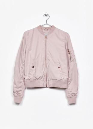 Рожевий бомбер вітровка bershka