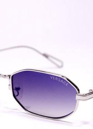 Трендовые солнцезащитные очки