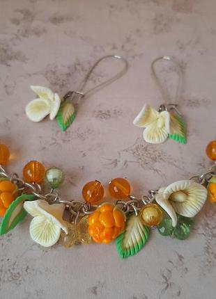 Комплект ягід морошка сережки лис полім hand яск ланцюг лот бижут набір оранж салат колір
