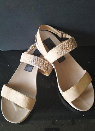 Босоножки cesare paciotti