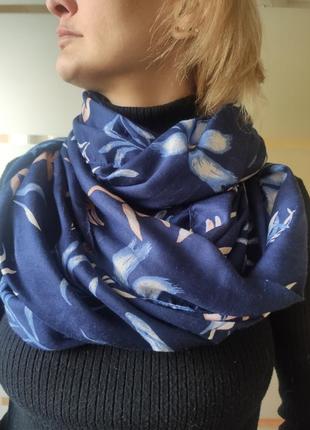 Синий снуд шарф в цветочный принт синие и розовые цветы3 фото