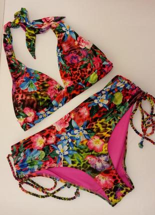 Купальник роздільний з квітковим і анімалістичним принтом яскравий