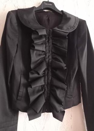 Стильный нарядный пиджак с воланами, р. s-m3 фото