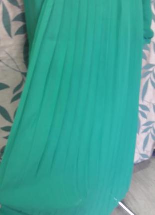 Красивое шифоновое длинное платье с плиссированной юбкой5 фото