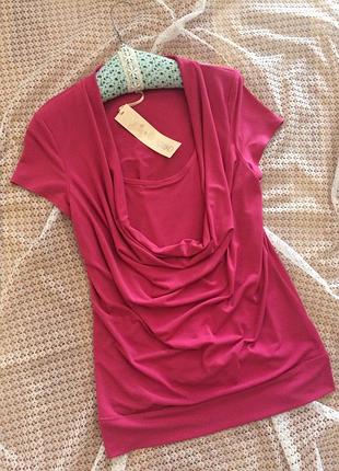 Элегантная футболка малинового цвета kaliko